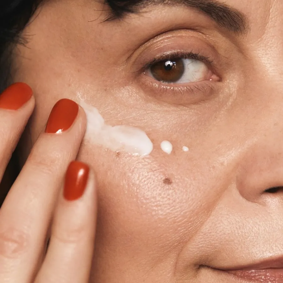 Mu00C1DARA Age Pro Contour Anti-Falten Augencreme von MÁDARA