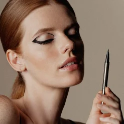 Sisley Augen Ligne Noire Eyeliner von Discount