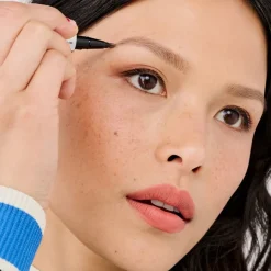 Benefit Augenbrauenstifte Mighty Fine Brow Pen - Superfeiner Brauenstift mit Dreifacher Spitze von