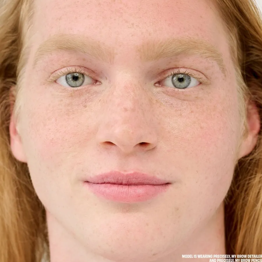 Benefit Precisely, My Brow Detailer - Mikrofeiner Augenbrauenstift für detailgetreue Brauen New