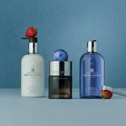 Molton Brown Bluebell & Wild Strawberry Körperlotion von Hot