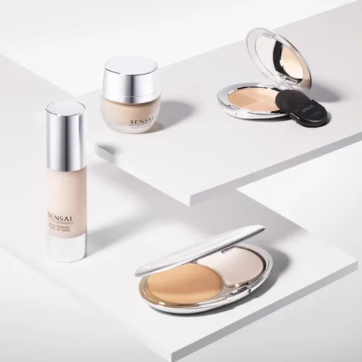 SENSAI Cellular Performance Foundations Cream Foundation von Hot