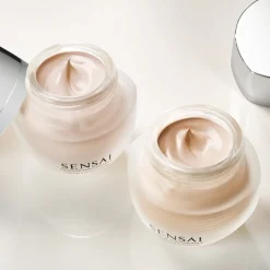 SENSAI Cellular Performance Foundations Cream Foundation von Hot