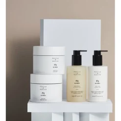 Pestle u0026 Mortar Cleansing Nimbu Body Scrub von Pestle & Mortar