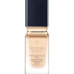 Clu00E9 de Peau Beautu00E9 Clé de Peau Beauté Radiant Fluid Foundation Matte