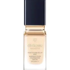 Clu00E9 de Peau Beautu00E9 Clé de Peau Beauté Radiant Fluid Foundation Matte