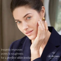 Clu00E9 de Peau Beautu00E9 Clé de Peau Beauté Radiant Fluid Foundation Matte