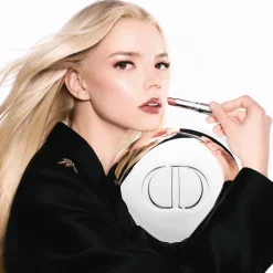 DIOR Addict Lippenstift mit Glanz-Finish – 90 % Inhaltsstoffe natürlichen Ursprungs – Nachfüllbar New