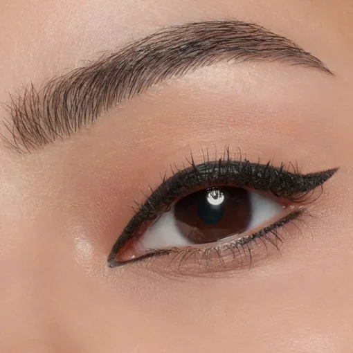 Essence Eyeliner & Kajal Eyeliner Pen Extra Long-Lasting von