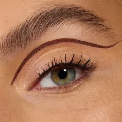 Essence Eyeliner & Kajal Lash Princess Liquid Liner von