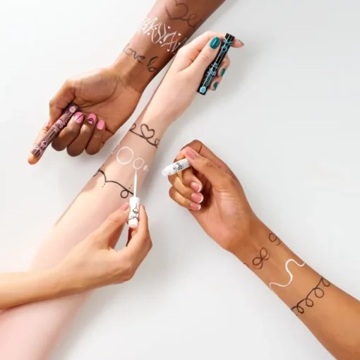 Essence Eyeliner & Kajal Lash Princess Liquid Liner Waterproof von