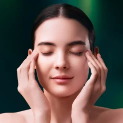 Shiseido Future Solution LX Legendary Enmei Ultimate Brillance Eye Cream von