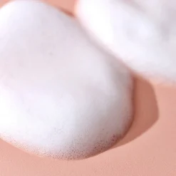 Mossa Glow Cocktail Cleansing Foam von