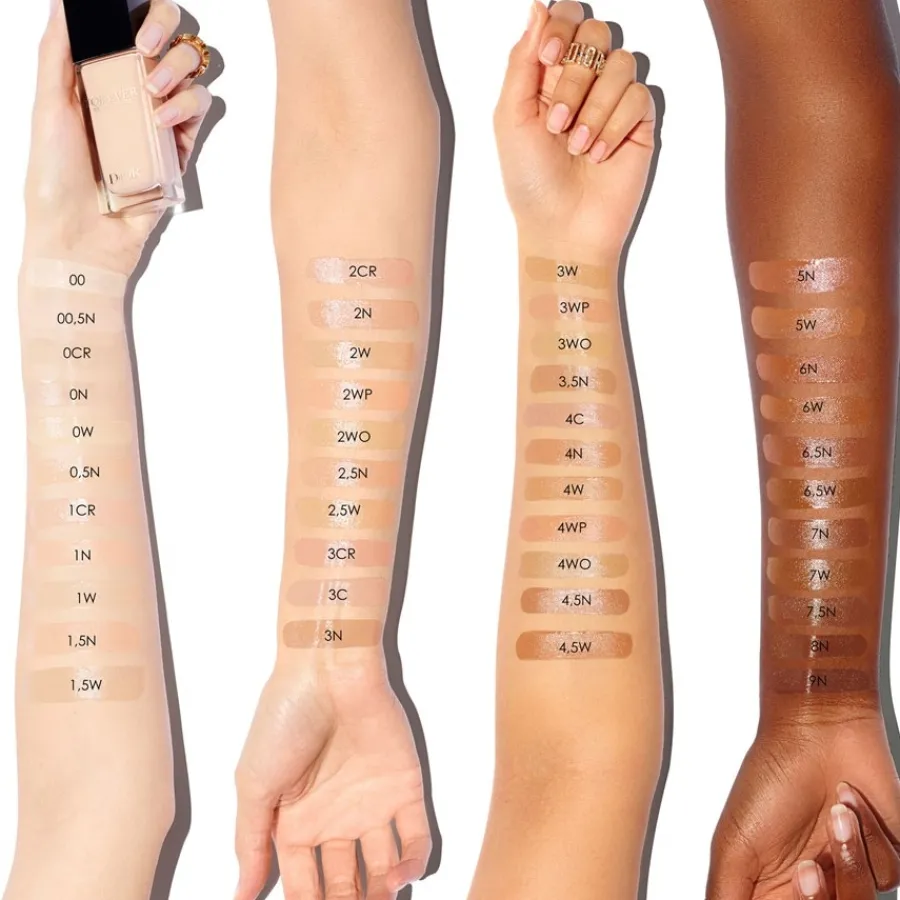 DIOR Grundierung Forever Skin Glow 24H Foundation von