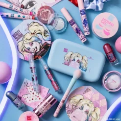 Essence Harley Quinn Meta Glow Highlighter von