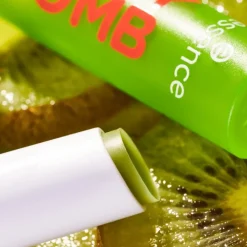 Essence Lippenpflege JUICY BOMB Glossy Butter Balm von Sale
