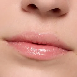 Essence Lippenpflege The Super Peptide Glossy Lip Treatmen von Discount