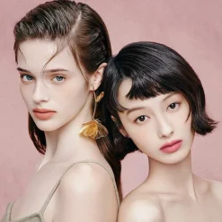 DEAR DAHLIA Lippenstift Allure Sheer Velvet Lip Stick von