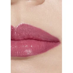 CHANEL LIPPENSTIFTE ROUGE COCO BAUME - GLÄNZEND Getönter, feuchtigkeitsspendender, verschönernder Lippenbalsam mit individueller Farbintensität von