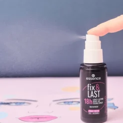 Essence Make-up Fix & Last 18h Long-Lasting Make-Up Fixing Spray von