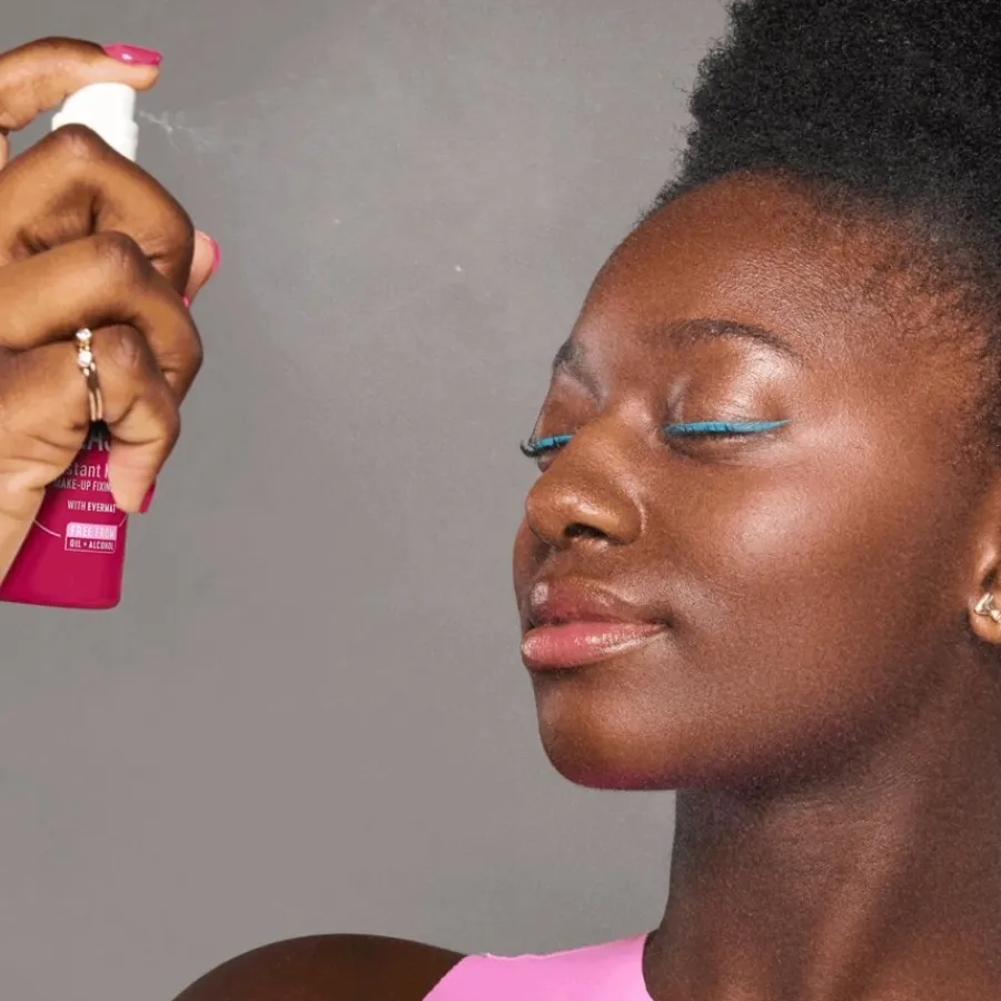 Essence Make-up Fix & Last Instant Matte Make-Up Fixing Spray von Discount