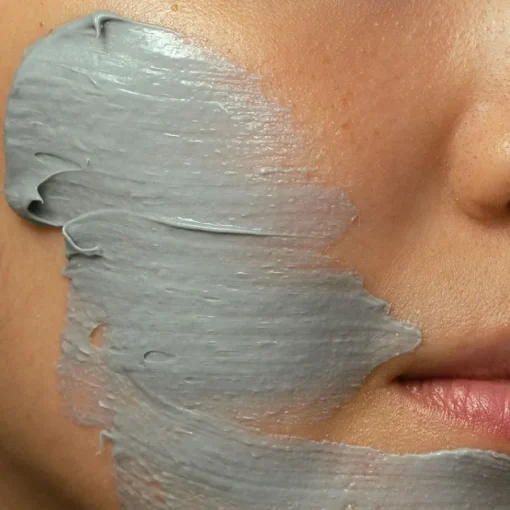 Mu00C1DARA Masken Peel Creamy Clay AHA Peeling Maske von MÁDARA Clearance