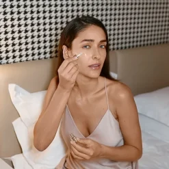 Foreo Masken und Seren Eye & Lip Contour Booster von