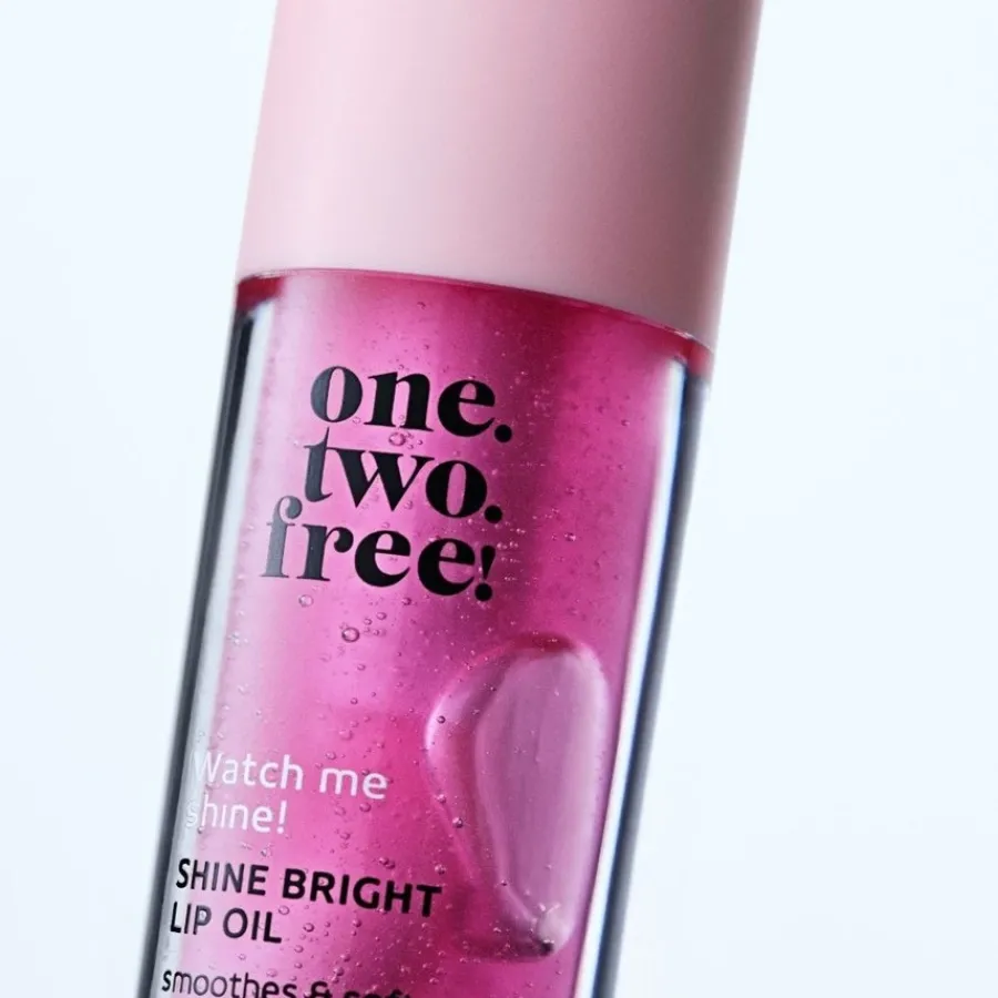 One.two.free! Shine Bright Lip Oil Sale