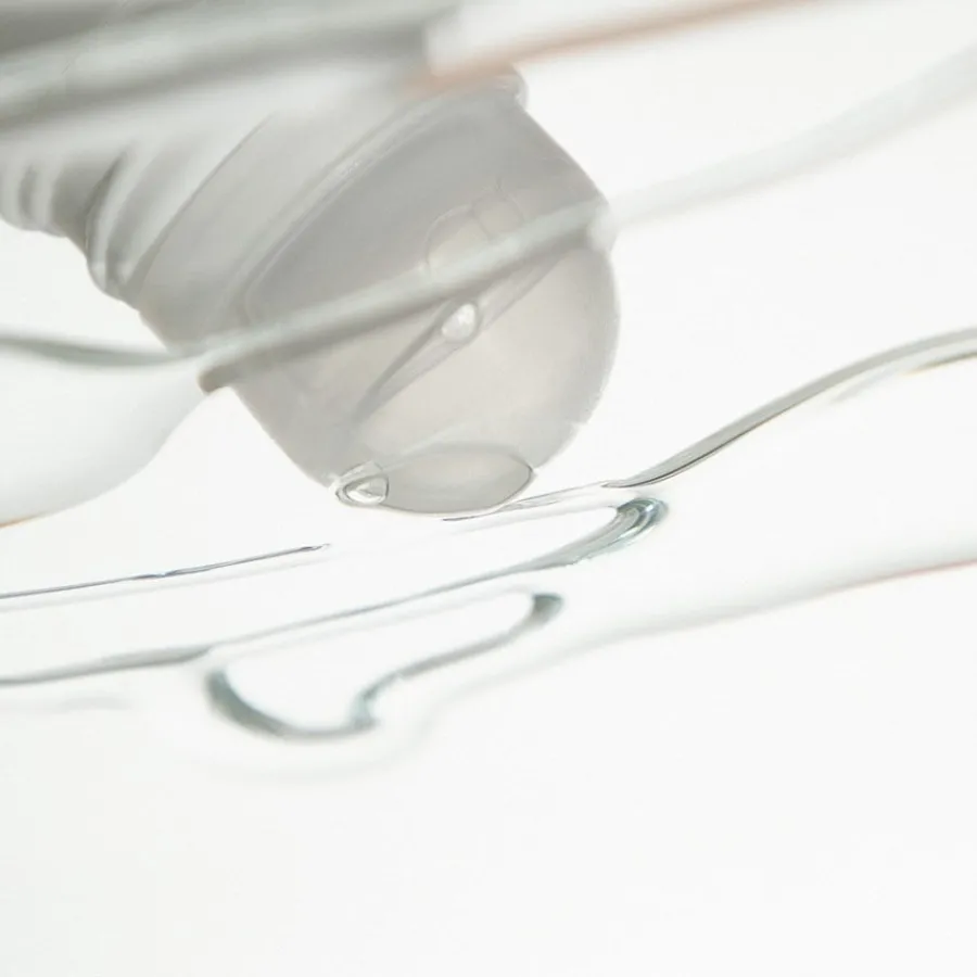 Mu00C1DARA Pflege Herbal Deodorant von MÁDARA