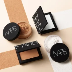 NARS Puder Light Reflecting Loose Setting Powder von