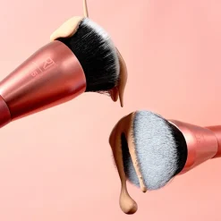 Real Techniques Glow Round Base Brush