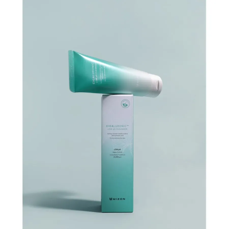 Mizon Reiniger Cicaluronic Low PH Cleansing Foam von
