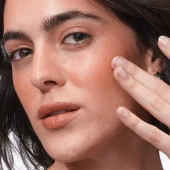 it Cosmetics Rouge Glow with Confidence Blush von Discount