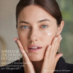 Clu00E9 de Peau Beautu00E9 Serum Firming Serum Supreme von Clé de Peau Beauté Sale