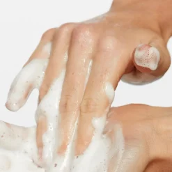 Dermalogica Skin Health Oil To Foam Total Cleanser von