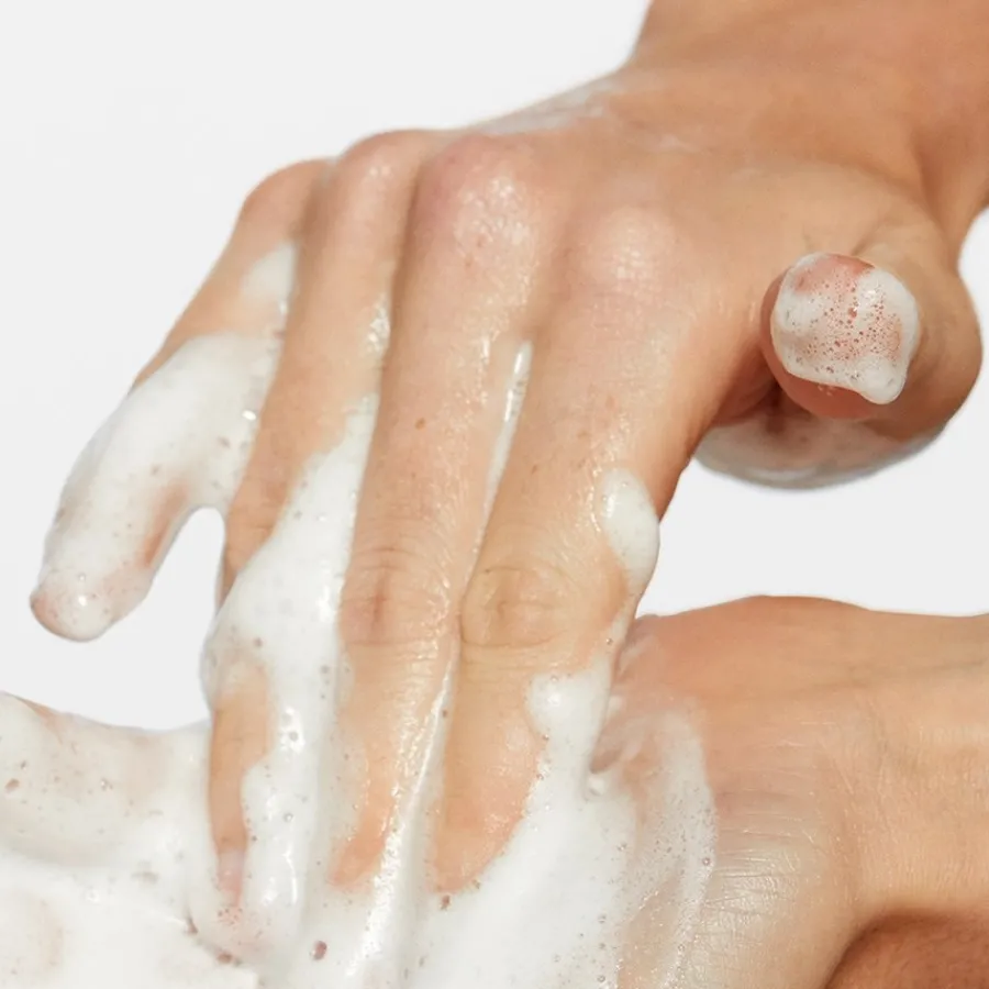 Dermalogica Skin Health Oil To Foam Total Cleanser von