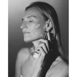 Sisley Sonnenpflege Sunleÿa Soin Solaire Anti-Âge SPF50+ von Outlet