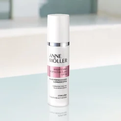 Anne Mu00F6ller Stimulâge Brightening Perfector Fluid SPF 30 von Anne Möller