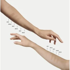 CHANEL TEINT GRUNDIERUNG ULTRA LE TEINT VELVET Foundation mit Weichzeichnereffekt. Samtig-mattes Finish. von Discount