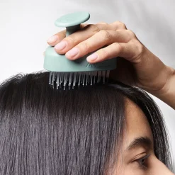 Aveda Treatment Stimulating Scalp Massager Scalp Solutions von Sale