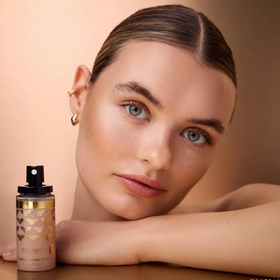 Catrice Wonder Woman Glow Setting Spray von