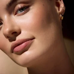 Catrice Wonder Woman Shimmer Lip Glaze von Best